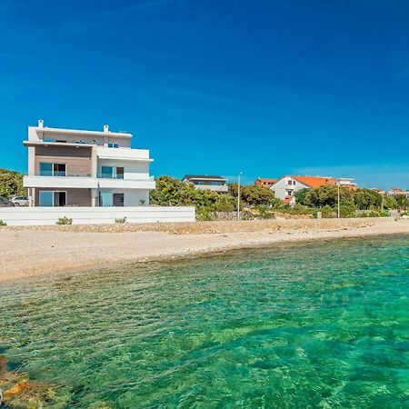Villa Eni Apartments 2 Мандре Экстерьер фото