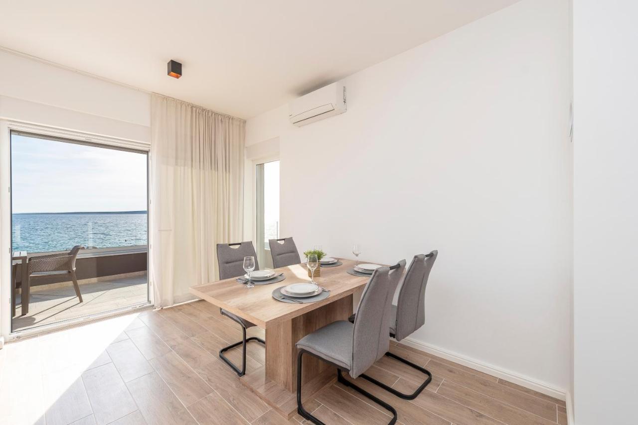 Villa Eni Apartments 2 Мандре Экстерьер фото