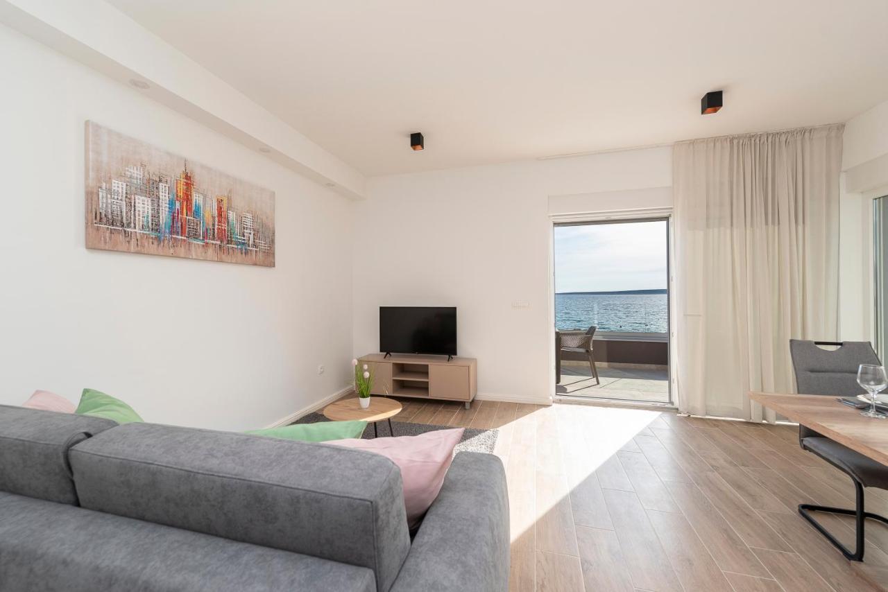 Villa Eni Apartments 2 Мандре Экстерьер фото