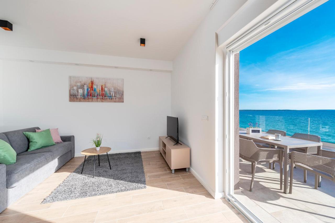 Villa Eni Apartments 2 Мандре Экстерьер фото