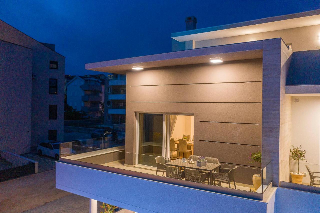 Villa Eni Apartments 2 Мандре Экстерьер фото
